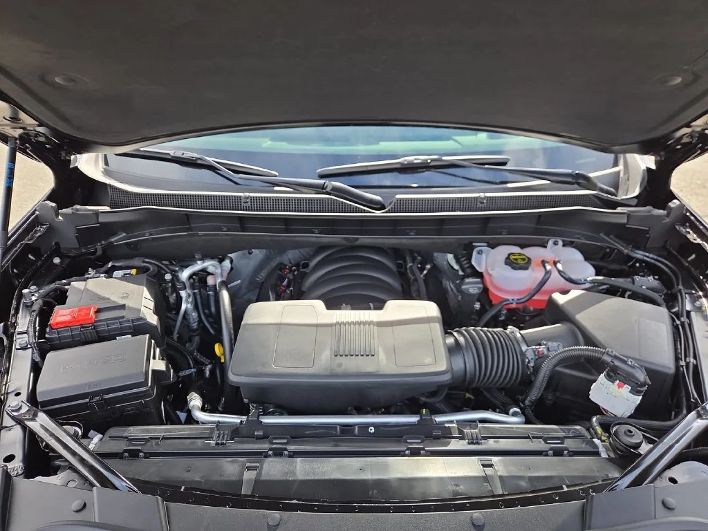 New 2027 Black Chevrolet Z71 image 24