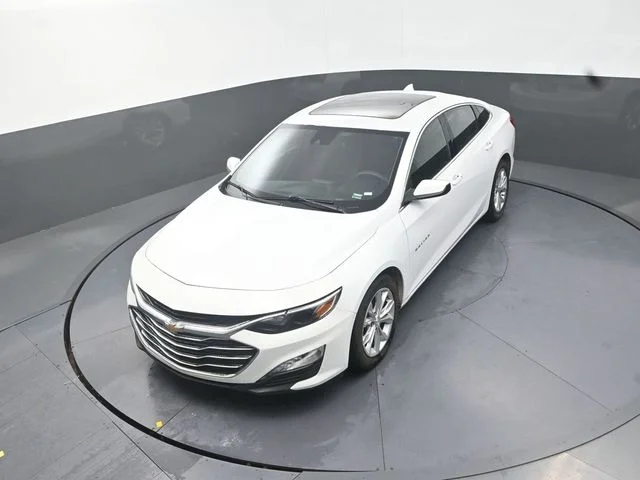 Used 2024 White Chevrolet LT image 25