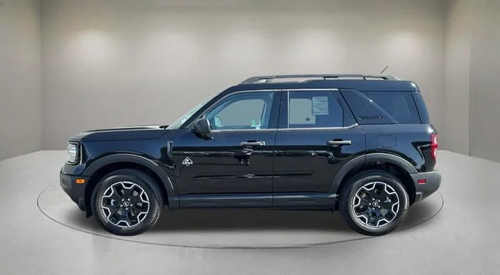 New 2026 Shadow Black Ford Outer Banks® image 3