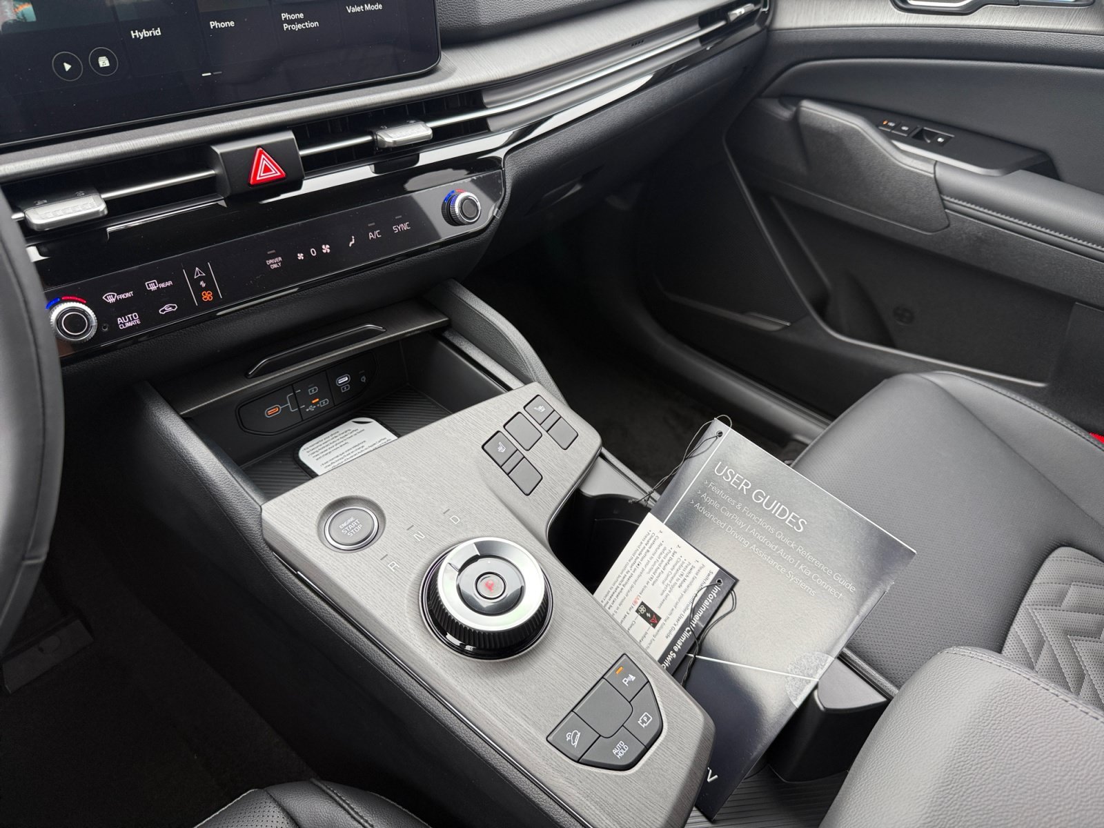 New 2027 Snow White Pearl Kia X-Line image 13