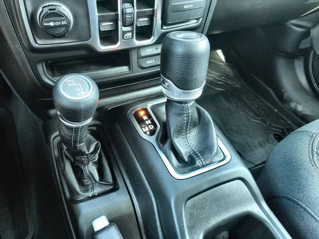 Used 2026 Beige Jeep Sport S image 19