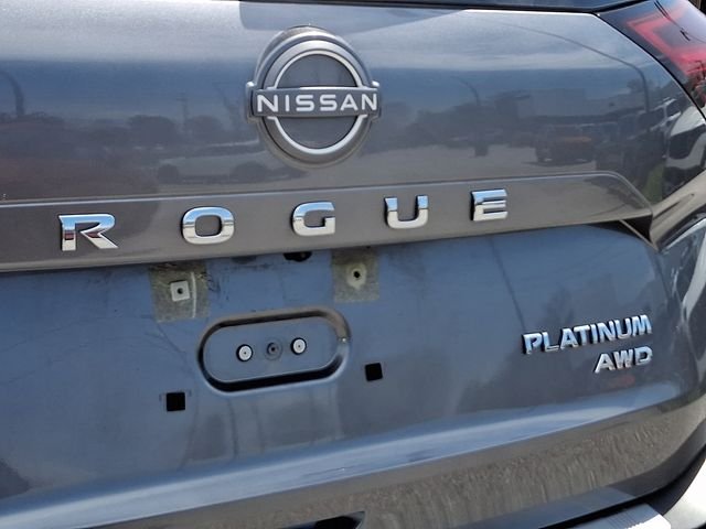 Used 2023 Gray Nissan Platinum image 32