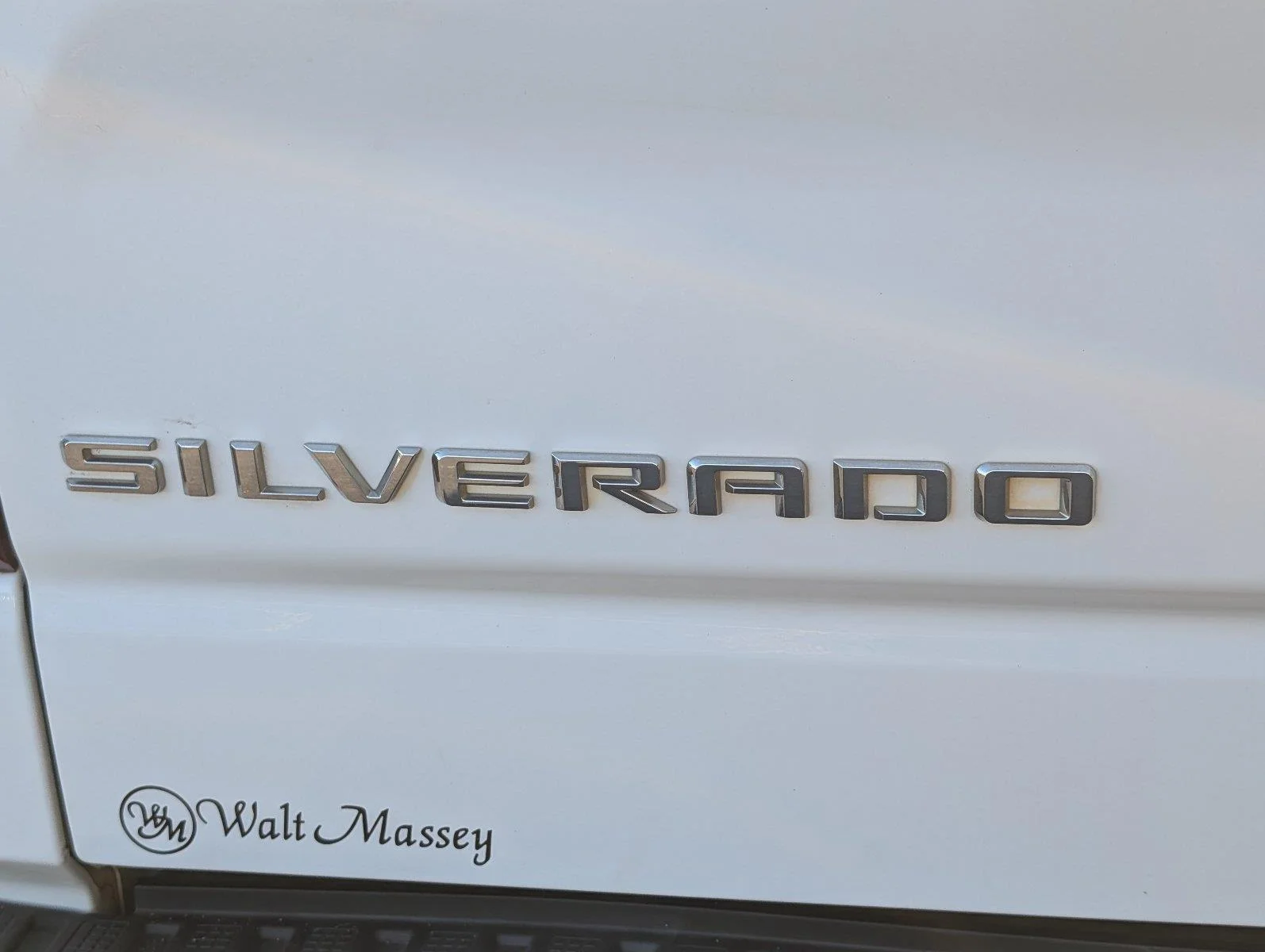 Used 2021 Summit White Chevrolet RST image 6