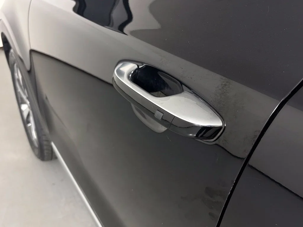 Used 2022 Black Kia S image 11