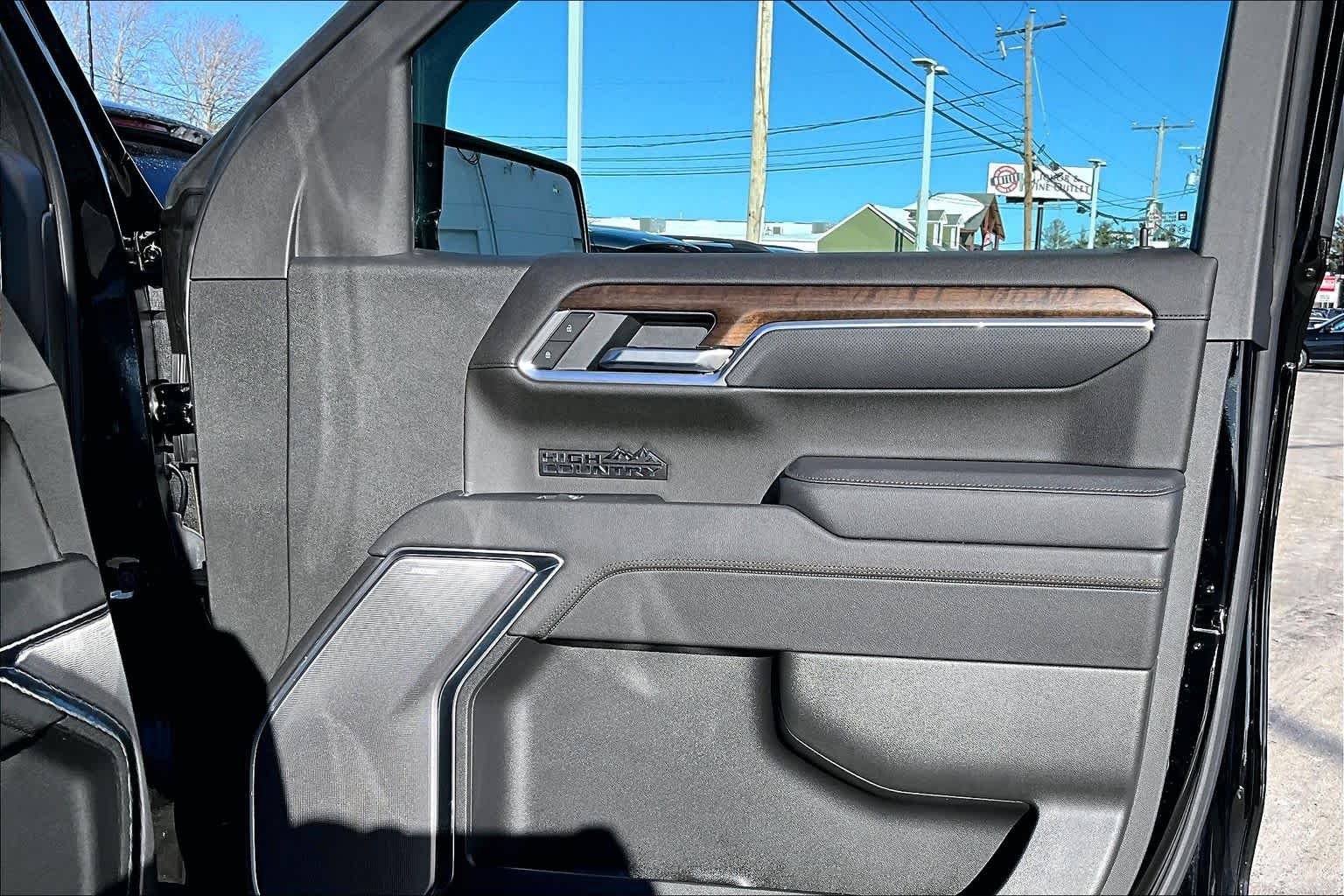 2025 Chevrolet Silverado 1500 High Country - Photo 56