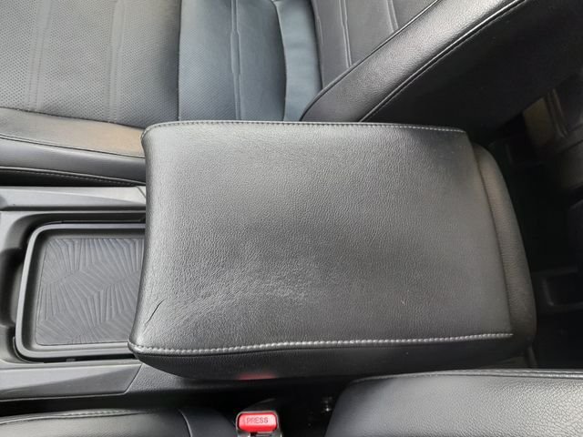 Used 2018  Honda Touring image 28