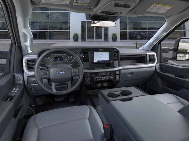 2025 Ford F-350 Super Duty Chassis Cab XL - Photo 9