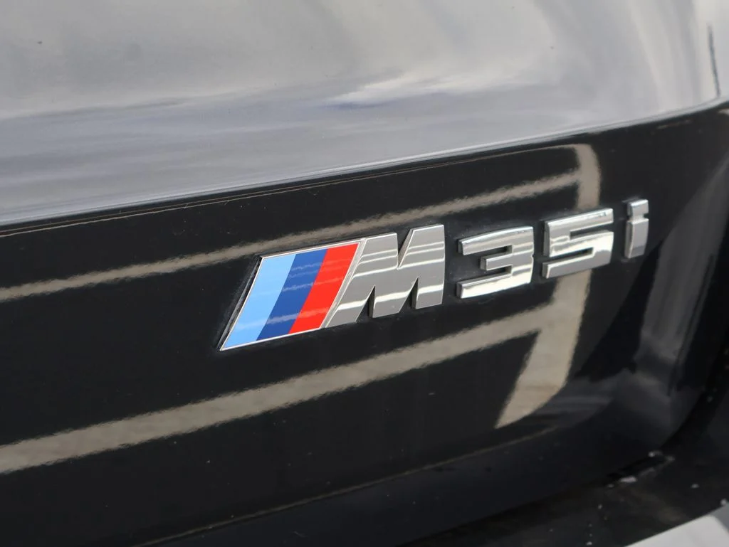 Used 2025 Black BMW M35i image 10