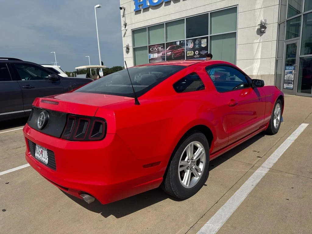 Used 2013  Ford V6 image 5