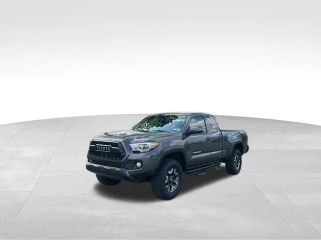 Used 2016 Gray Toyota TRD Off-Road image 39