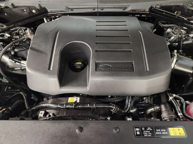 2025 Land Rover Defender X-Dynamic SE - Photo 33
