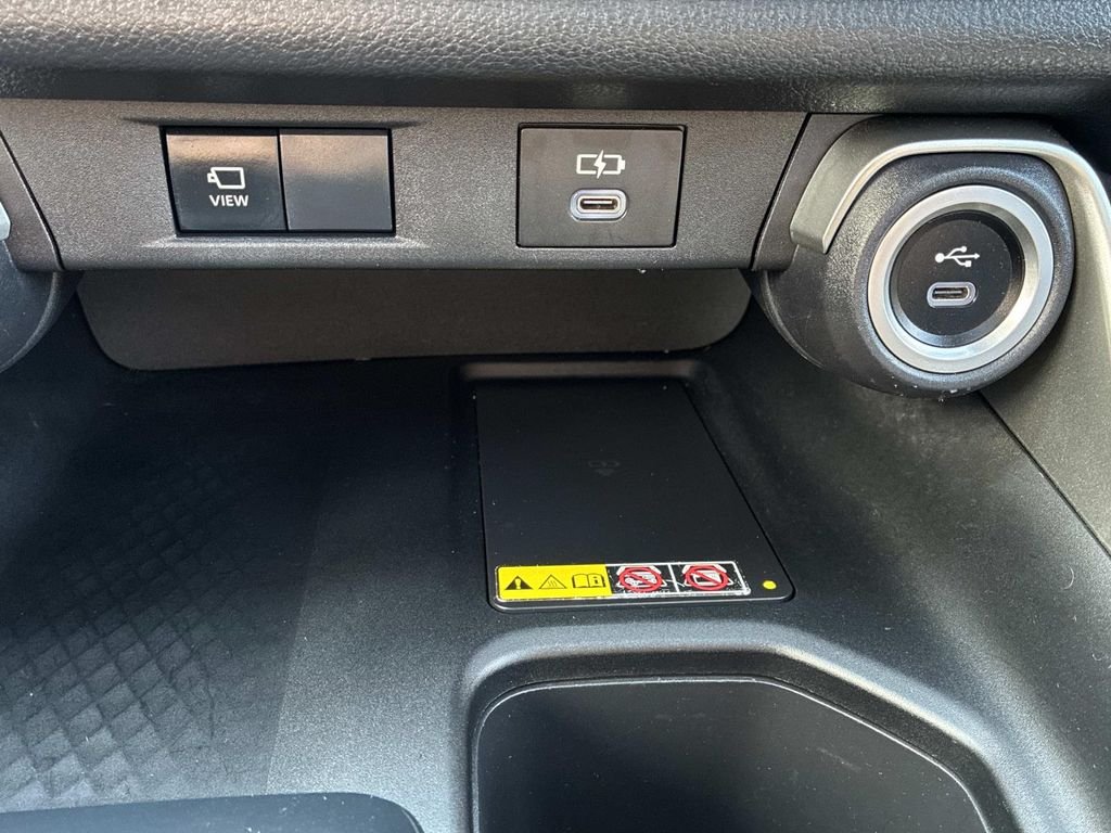 Used 2024  Toyota Limited image 33