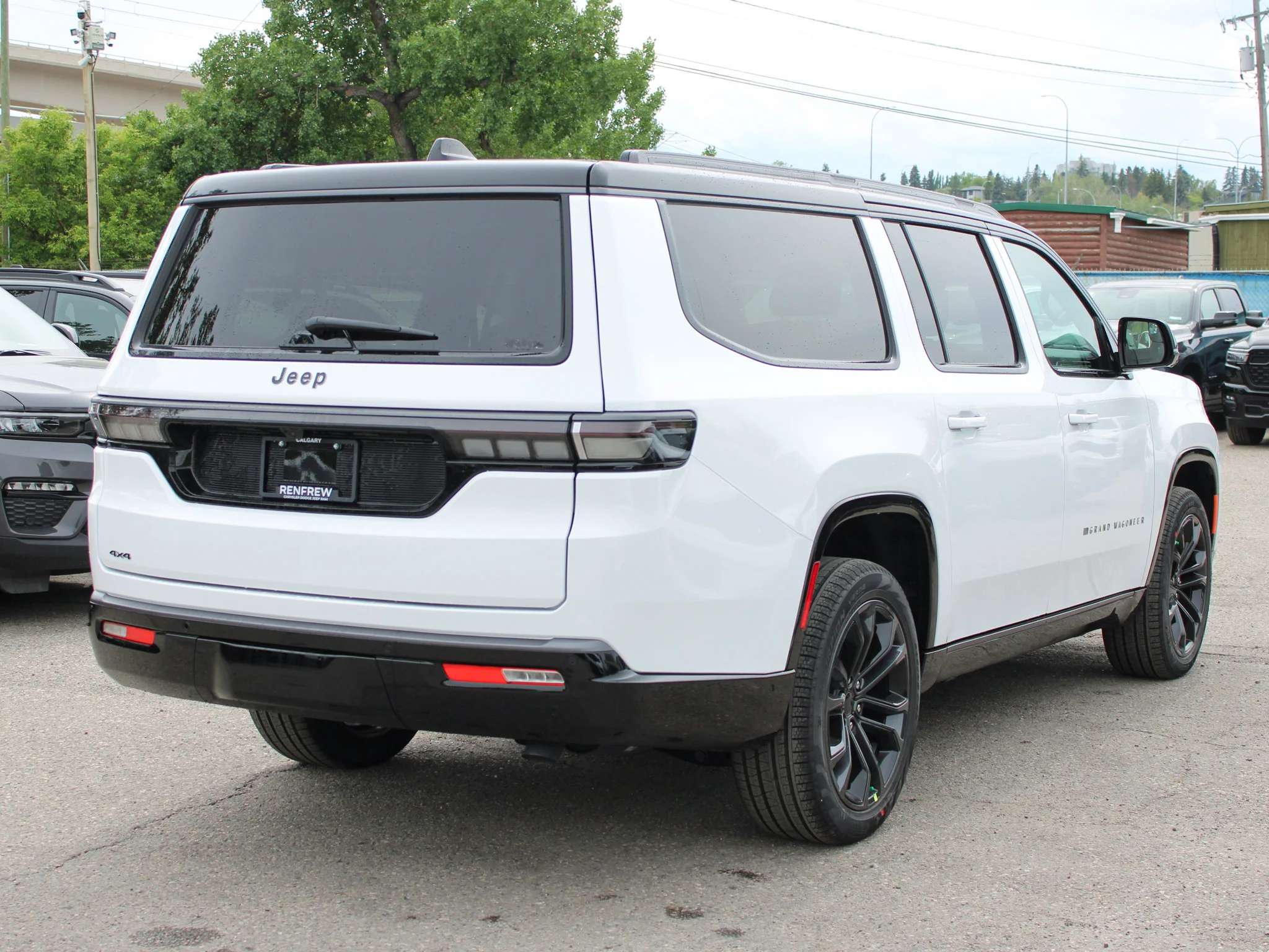 New 2026 White Jeep Summit Obsidian* image 6