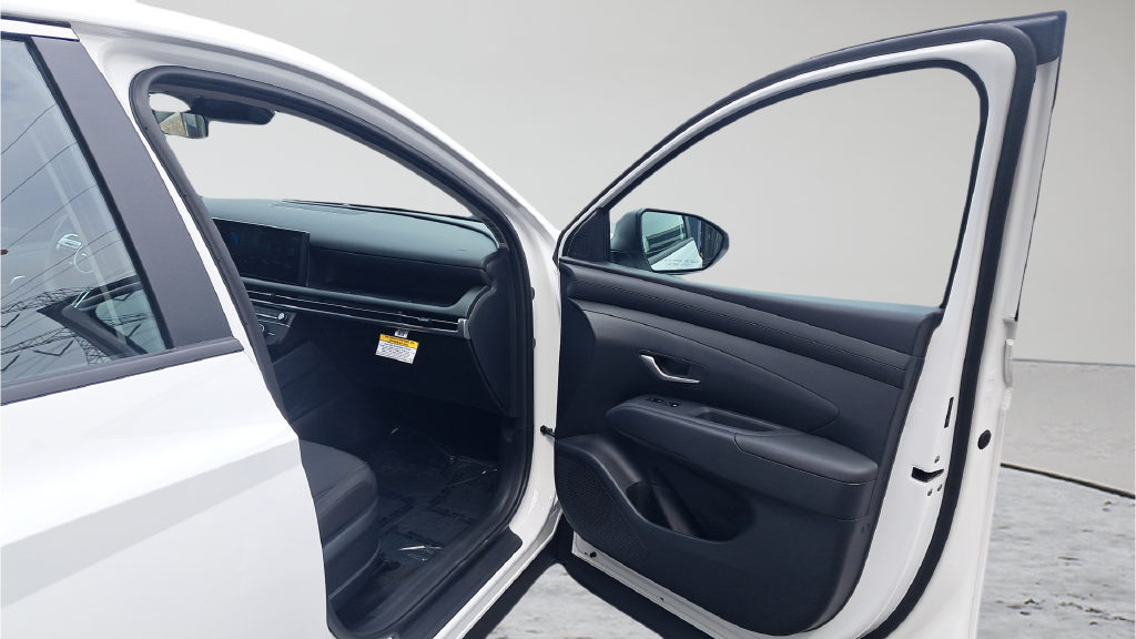 New 2026 White Hyundai SE AWD image 15