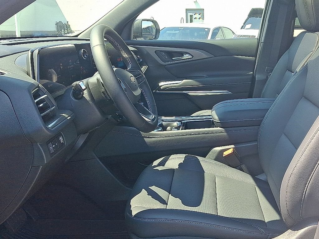 2027 Chevrolet Traverse LT - Photo 7