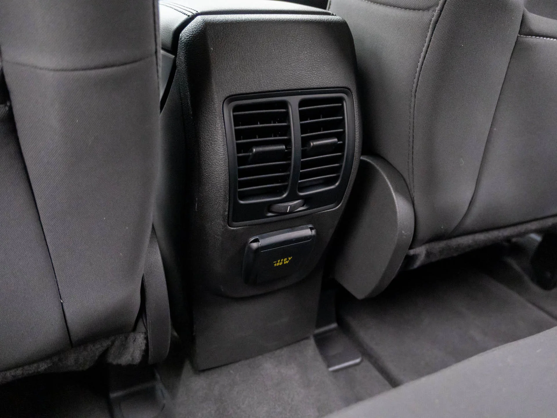Used 2014 Red Ford SE image 17