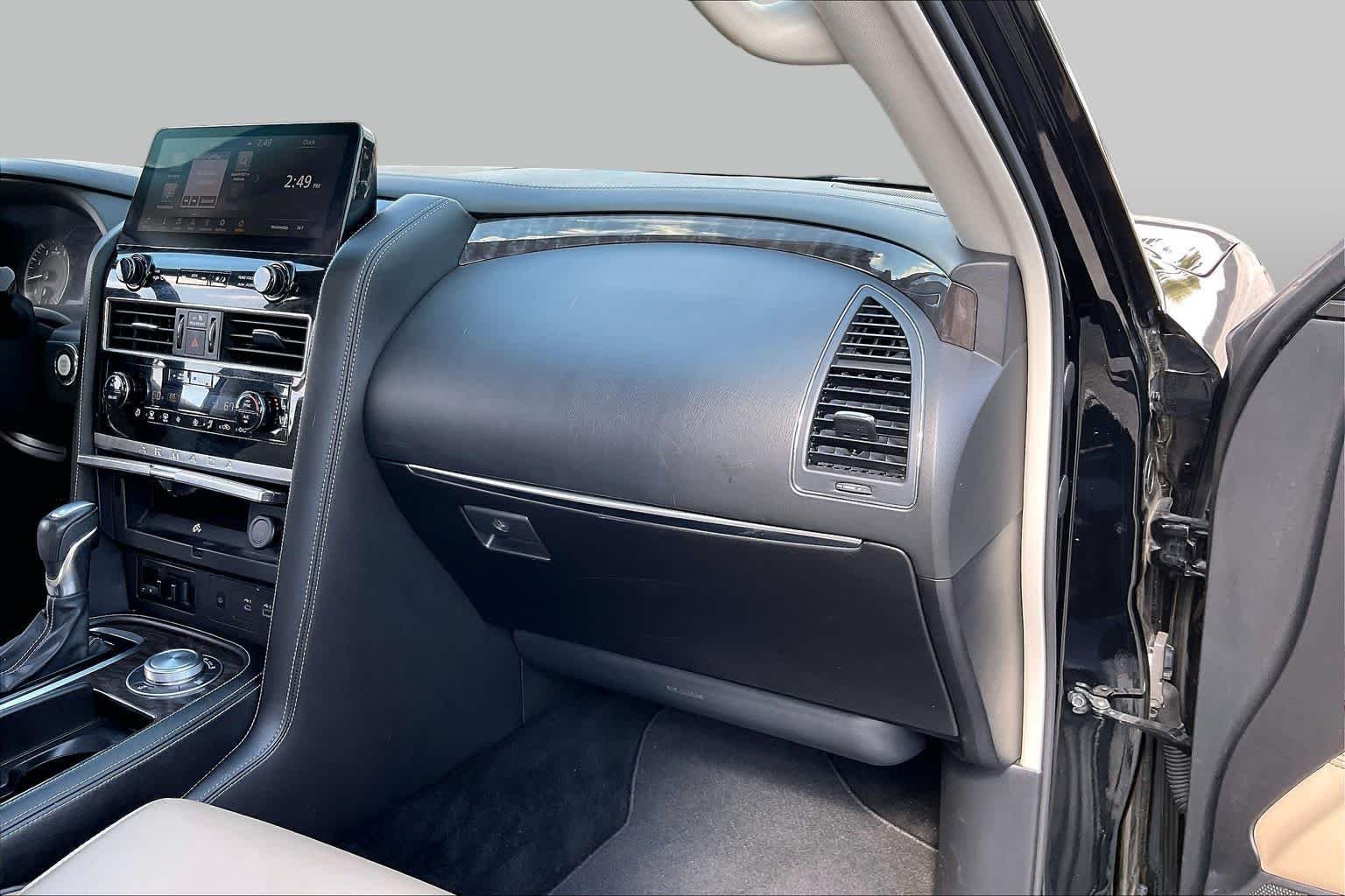 Used 2023 Super Black Nissan Platinum image 18
