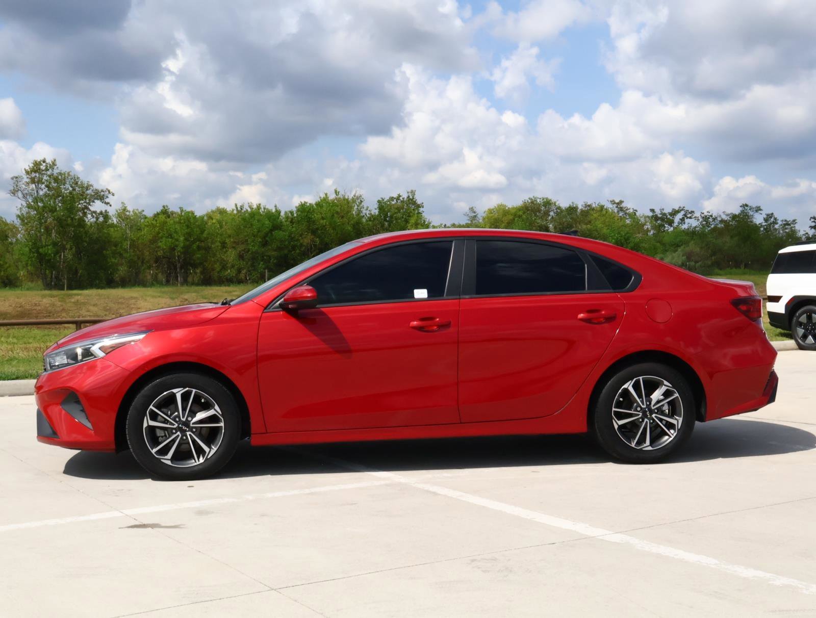 Used 2023 Kia Forte LXS with VIN 3KPF24AD9PE516579 for sale in Friendswood, TX