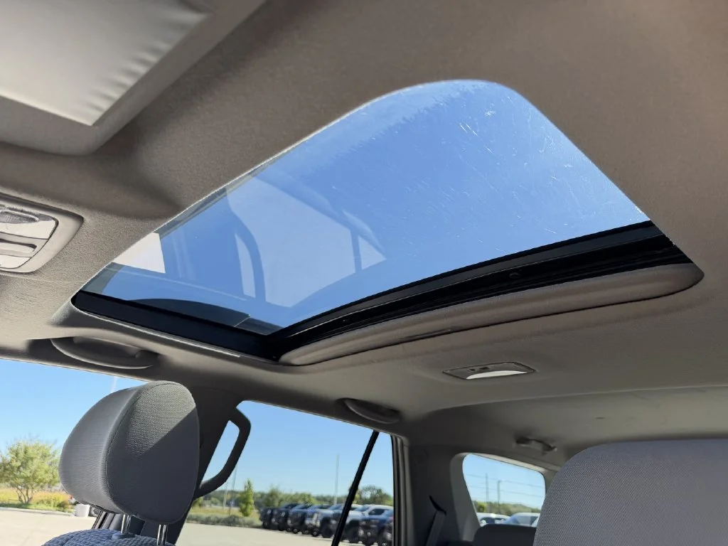 Used 2008 Silver Toyota SR5 image 24