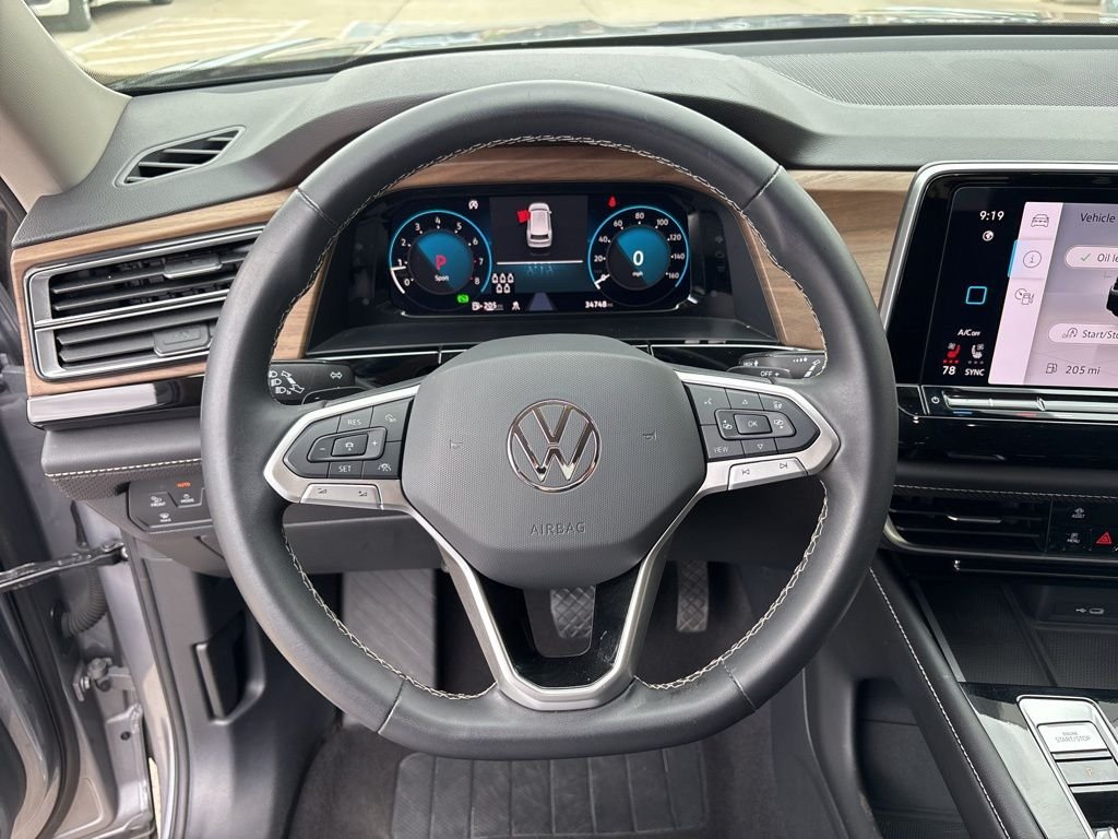 2024 Volkswagen Atlas SE w/Tech - Photo 9