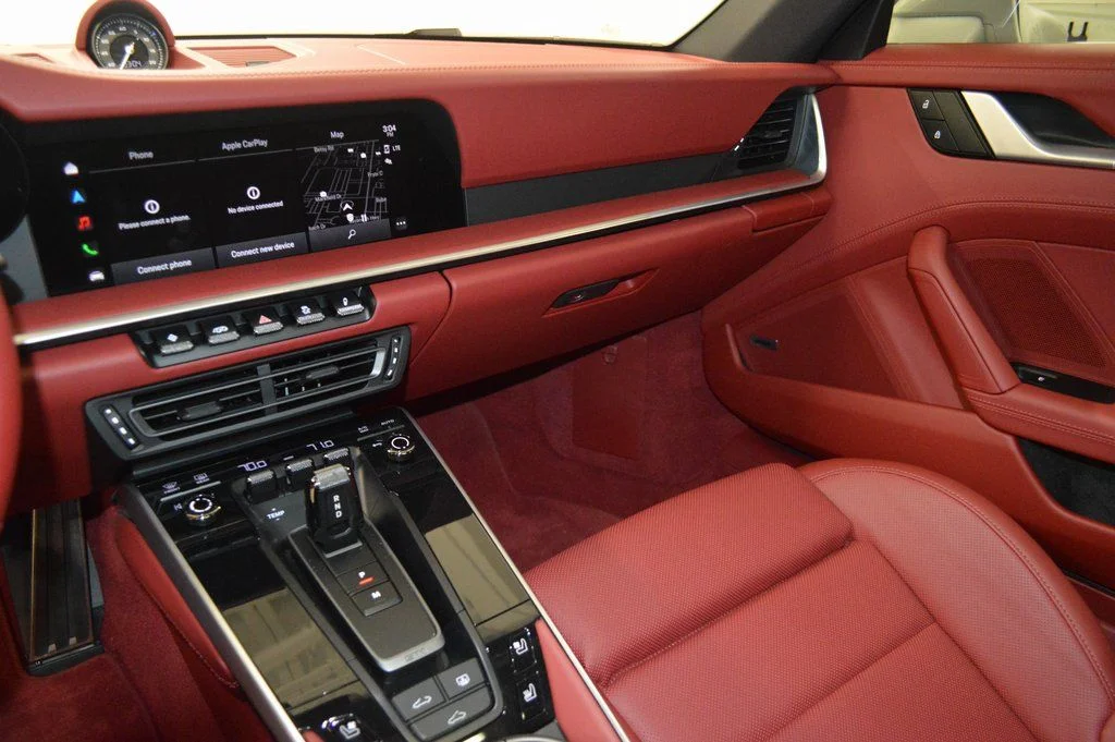 Used 2024  Porsche Carrera GTS image 25