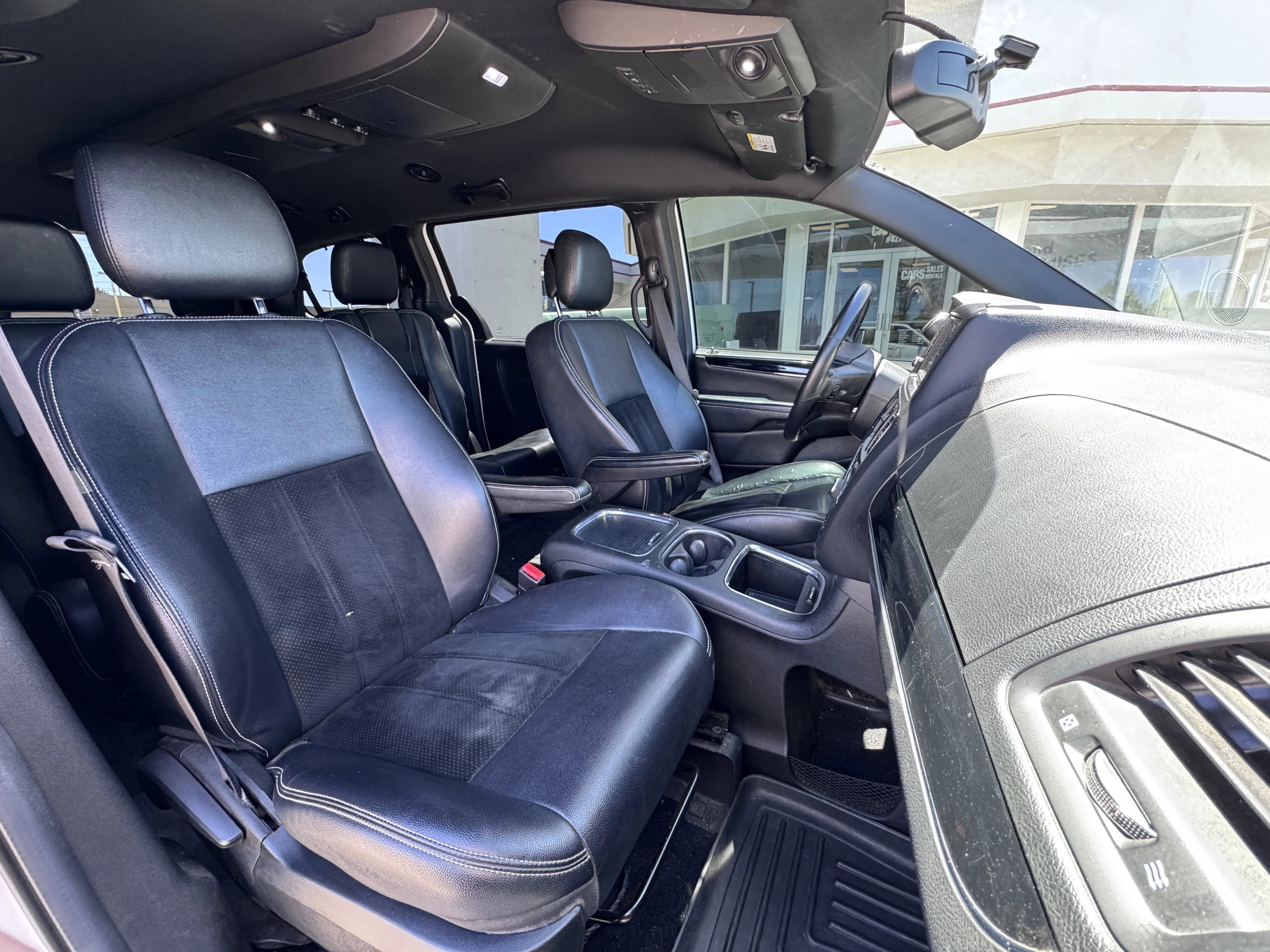Used 2016 Bright White Clearcoat Dodge SXT Plus image 44