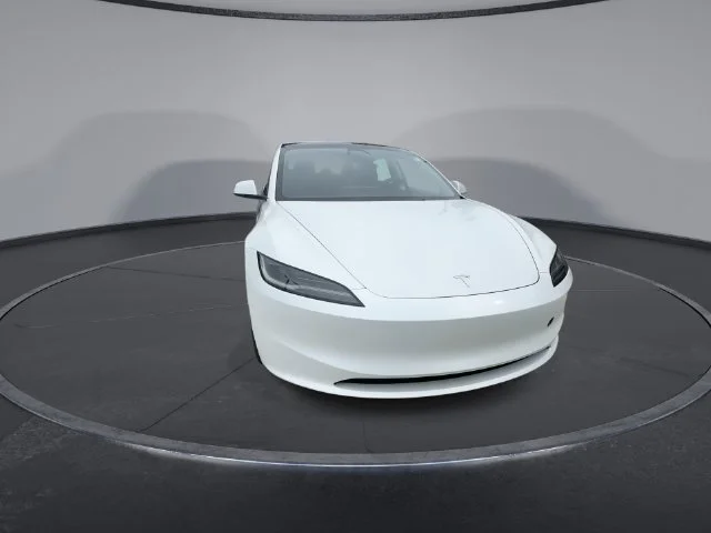 2025 Tesla Model 3 Long Range - Photo 2