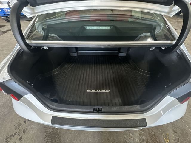 Used 2022 White Toyota XSE image 25