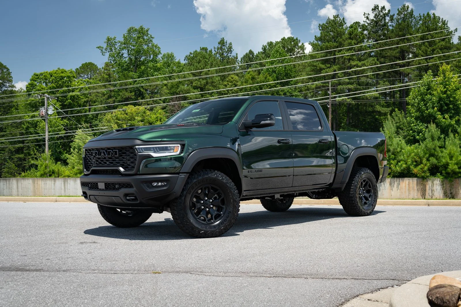 New 2026 Serrano-Green Metallic Exterior Paint RAM RHO image 3