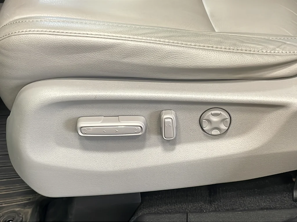 Used 2019 Gray Honda Touring image 19