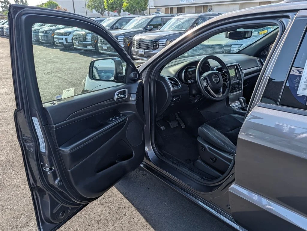 2018 Jeep Grand Cherokee Altitude - Photo 32