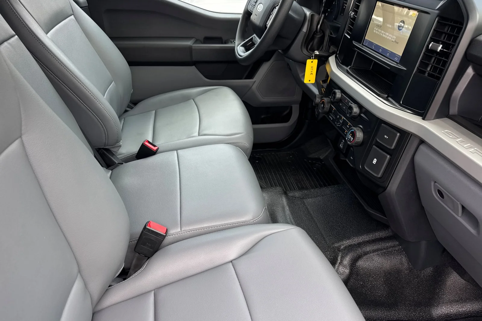 New 2026 Oxford White Ford F-450® XL image 14
