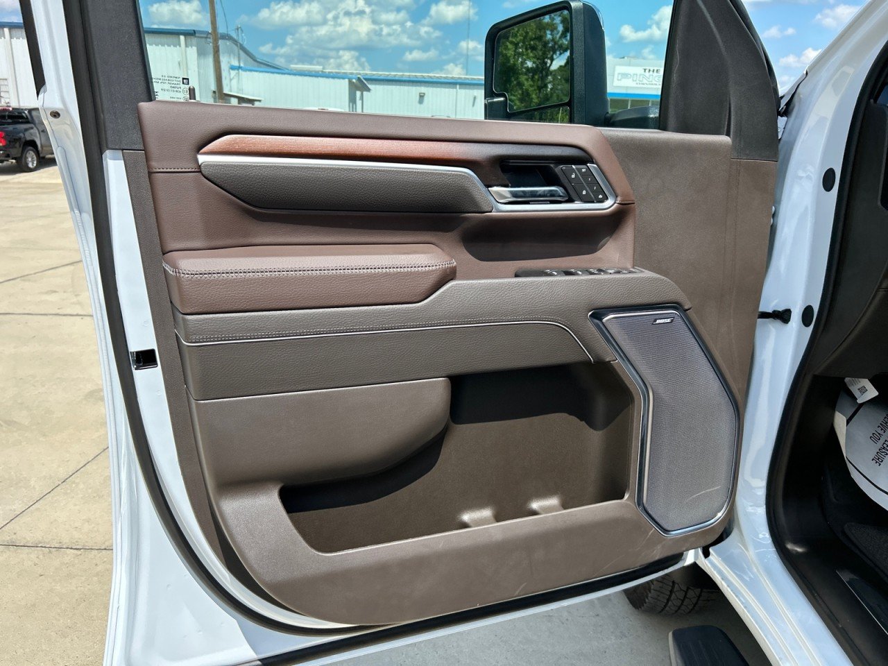 2026 GMC Sierra 3500HD Denali - Photo 9