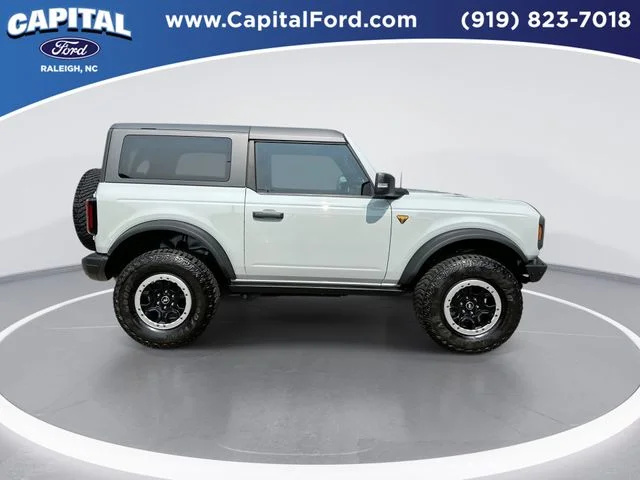 Used 2022 Green Ford Badlands image 9