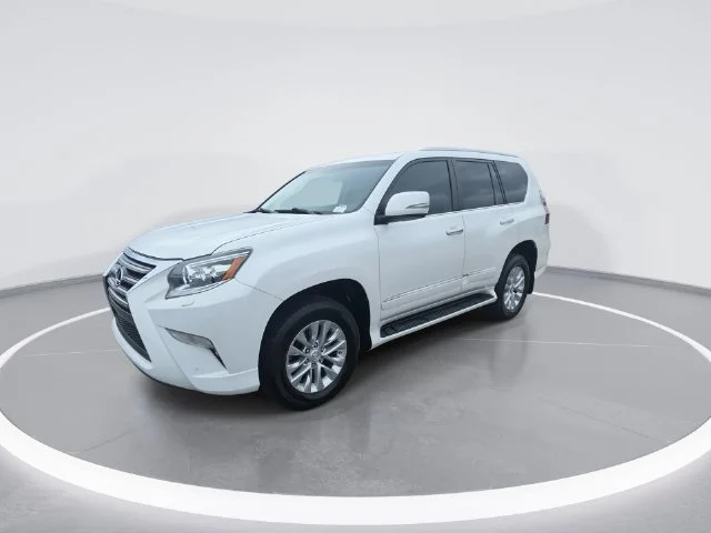 Used 2019 White Lexus 460 image 4