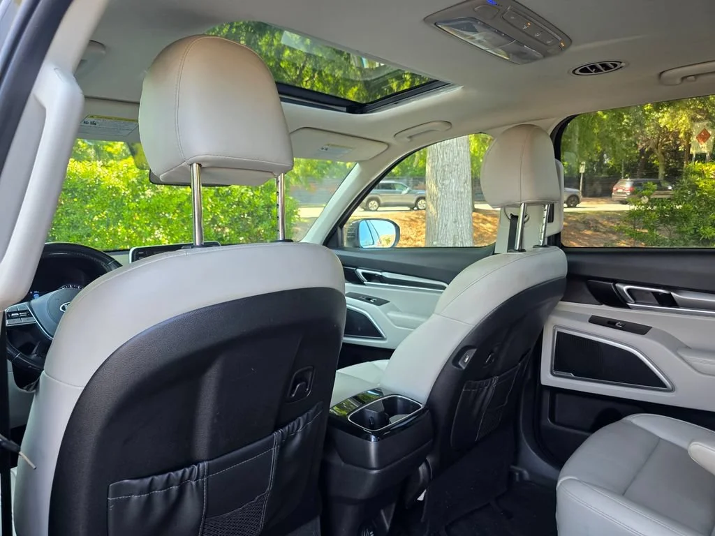 Used 2020 Green Kia S image 28
