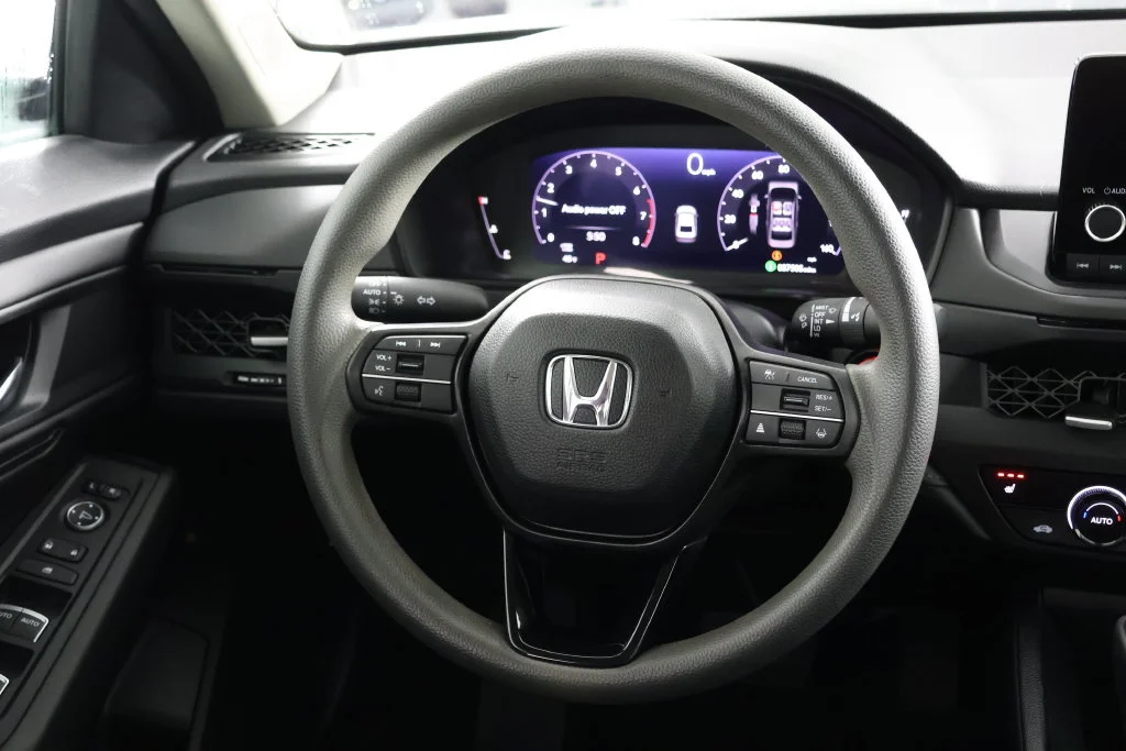Used 2023 Meteorite Gray Metallic Honda EX image 10