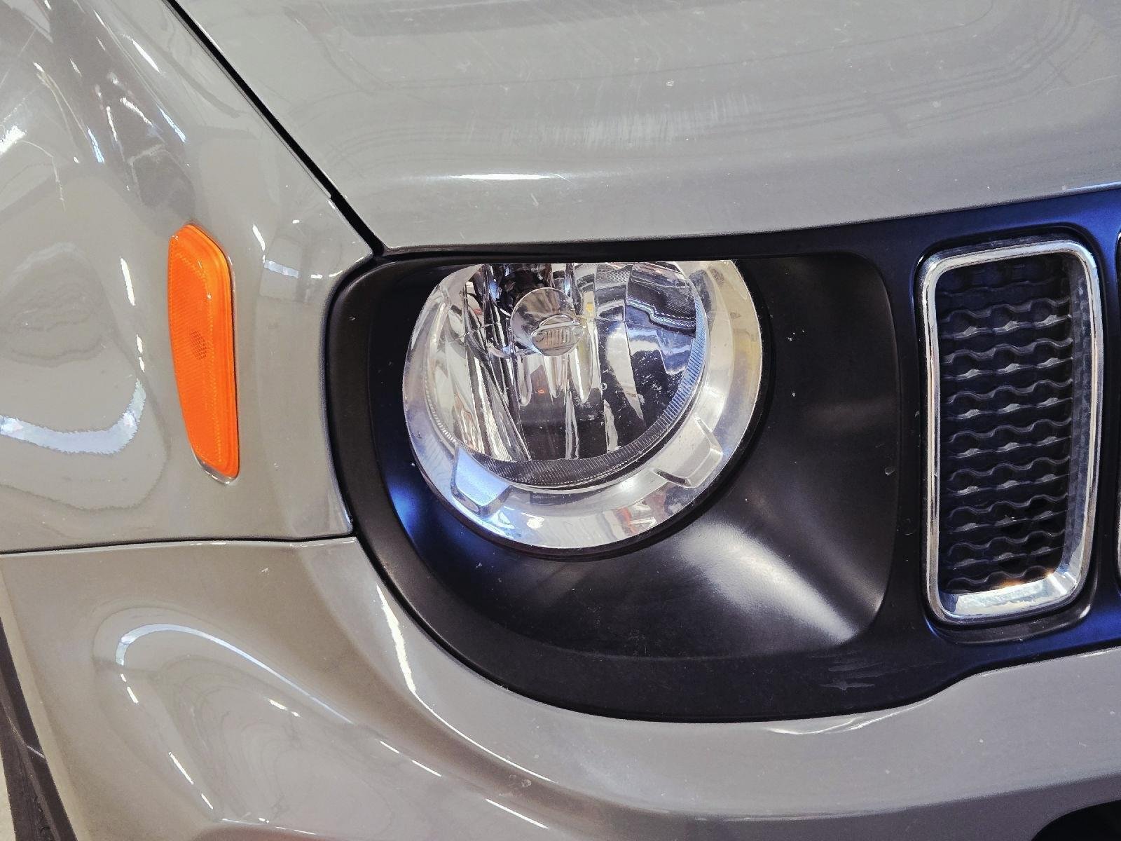 Used 2020 Sting-Gray Clearcoat Jeep Latitude image 50