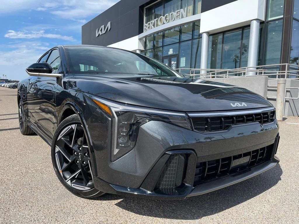 2026 Kia K4 GT-Line AT's photo