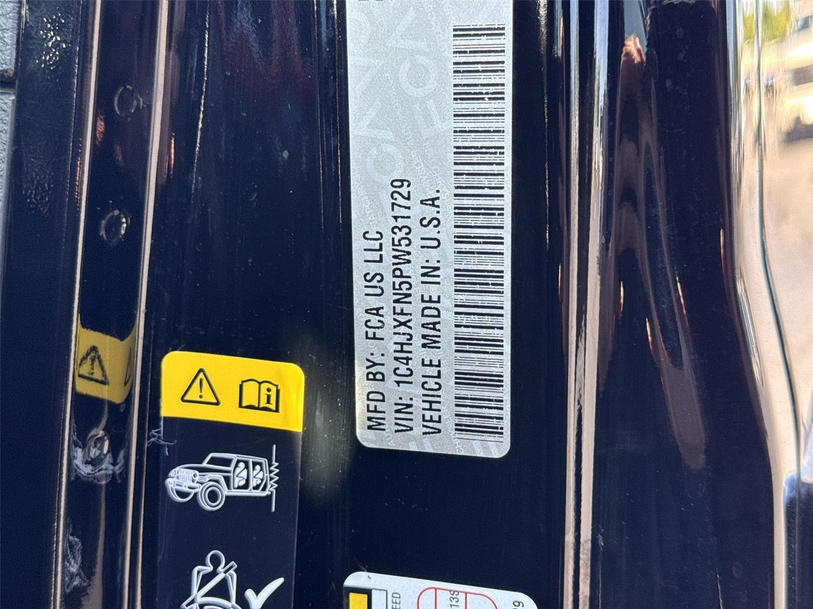 Used 2023  Jeep Rubicon image 41