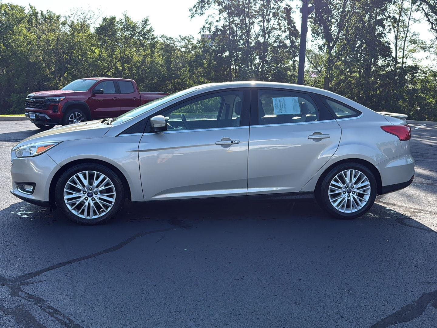 Used 2018 Ford Focus Titanium with VIN 1FADP3J29JL230172 for sale in Peoria, IL