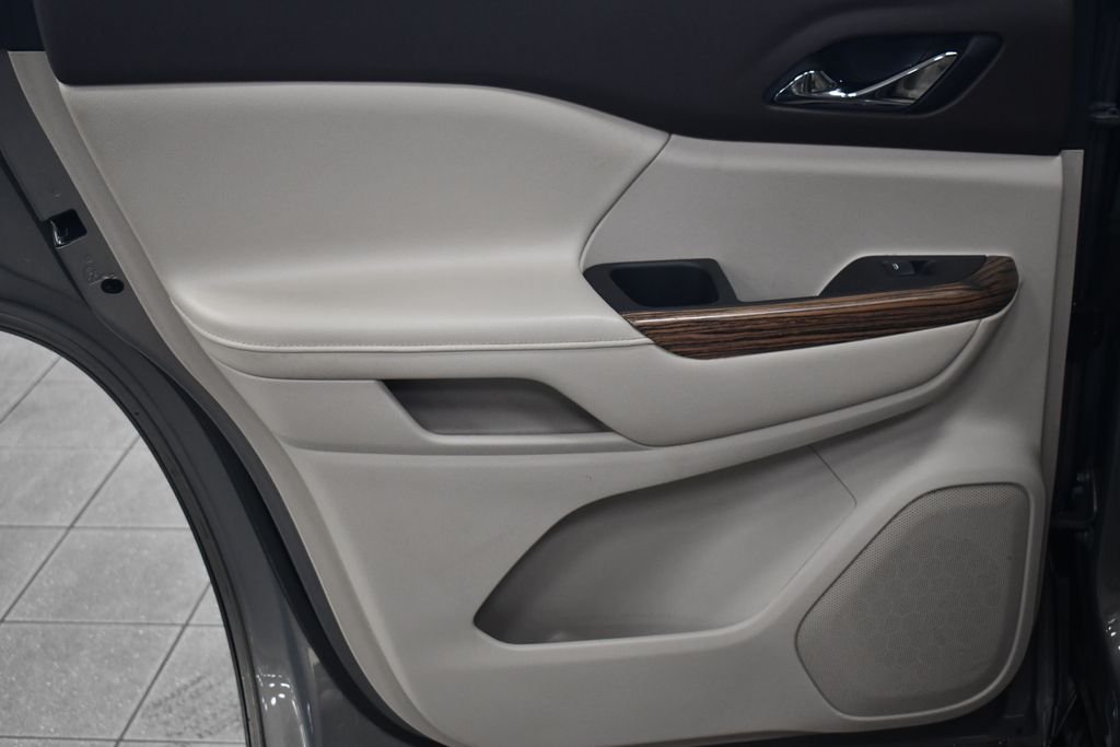 Used 2019 Pepperdust Metallic GMC Denali image 27