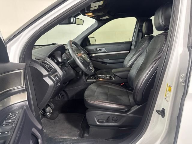 Used 2019 White Ford XLT image 11