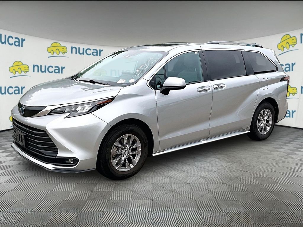 Certified Used 2025 Silver Toyota XLE image 3