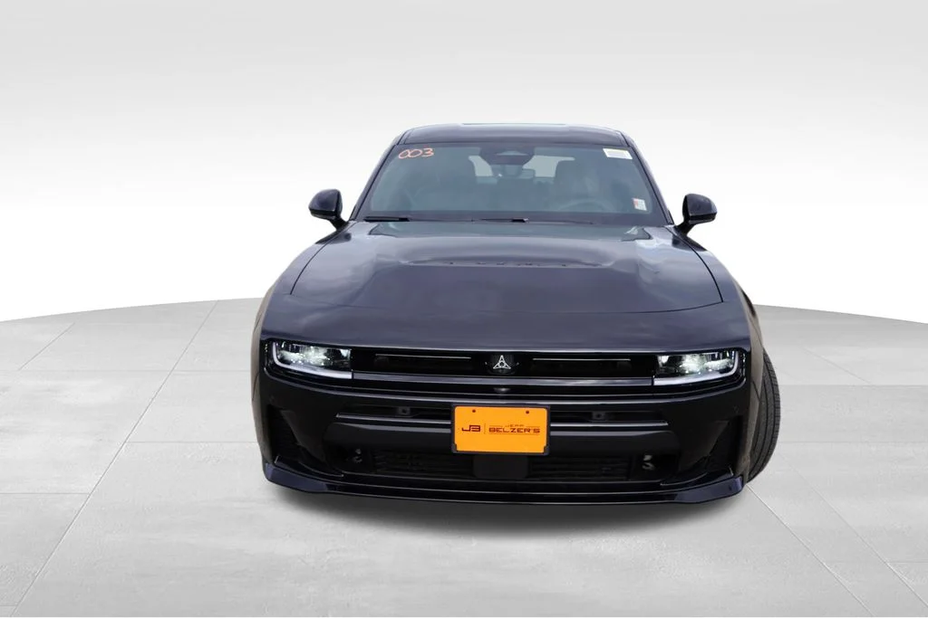 New 2026 Diamond Black Crystal Pearlcoat Dodge R/T image 8