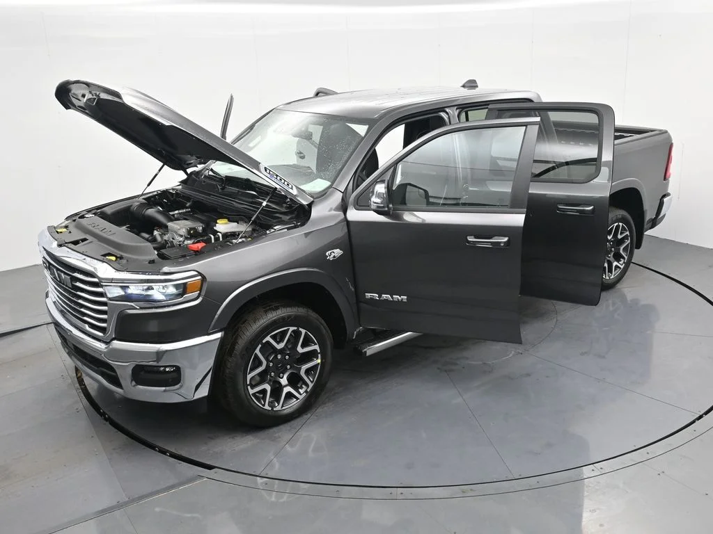 New 2026 Granite Crystal Metallic Clear-Coat Exterior Paint RAM Laramie image 44