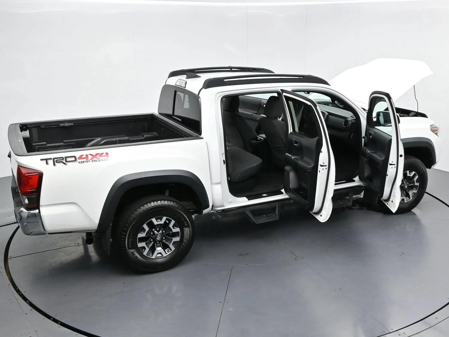 Used 2018 Super White Toyota TRD Off Road image 38