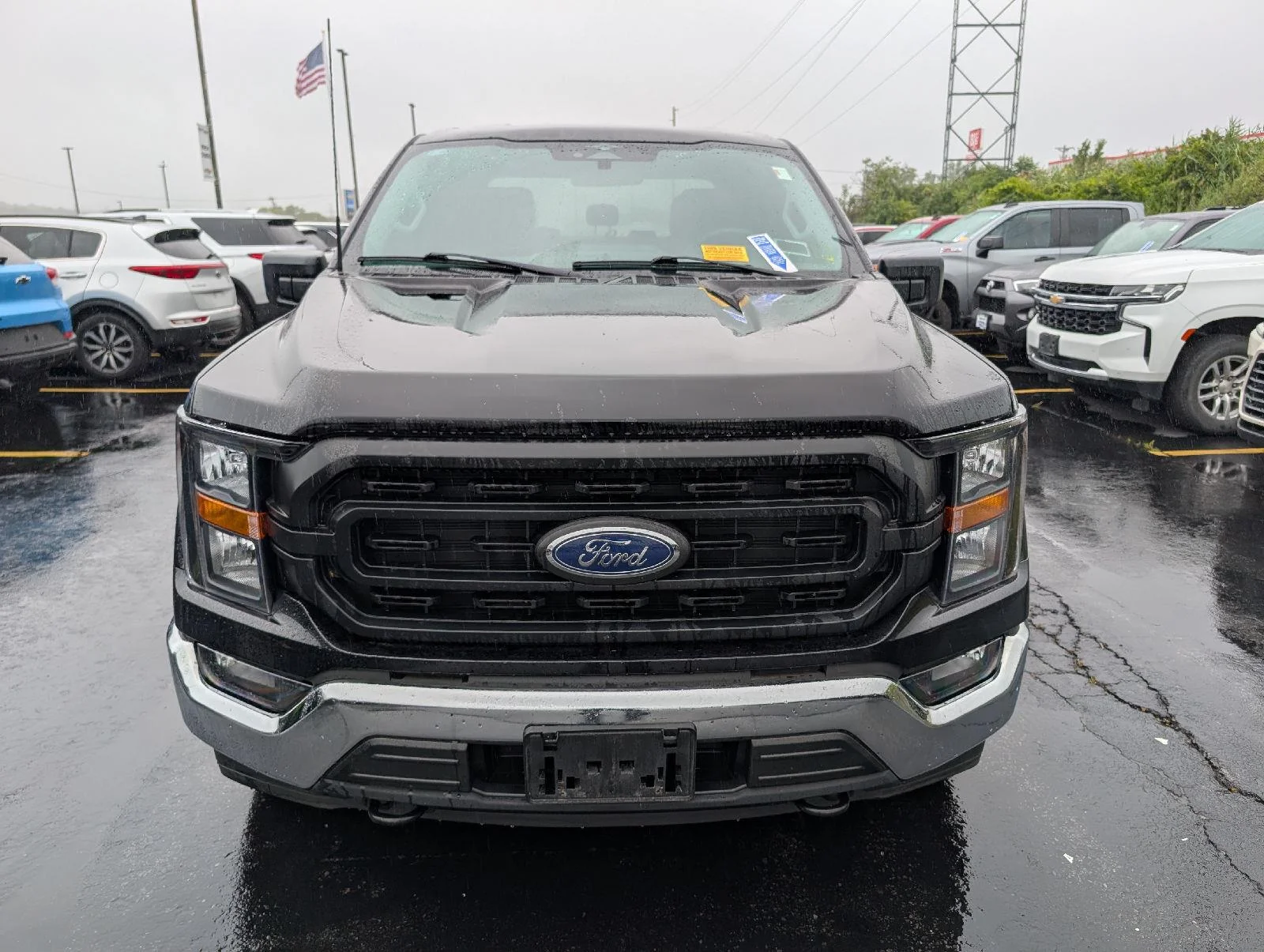 Used 2023  Ford XL image 2