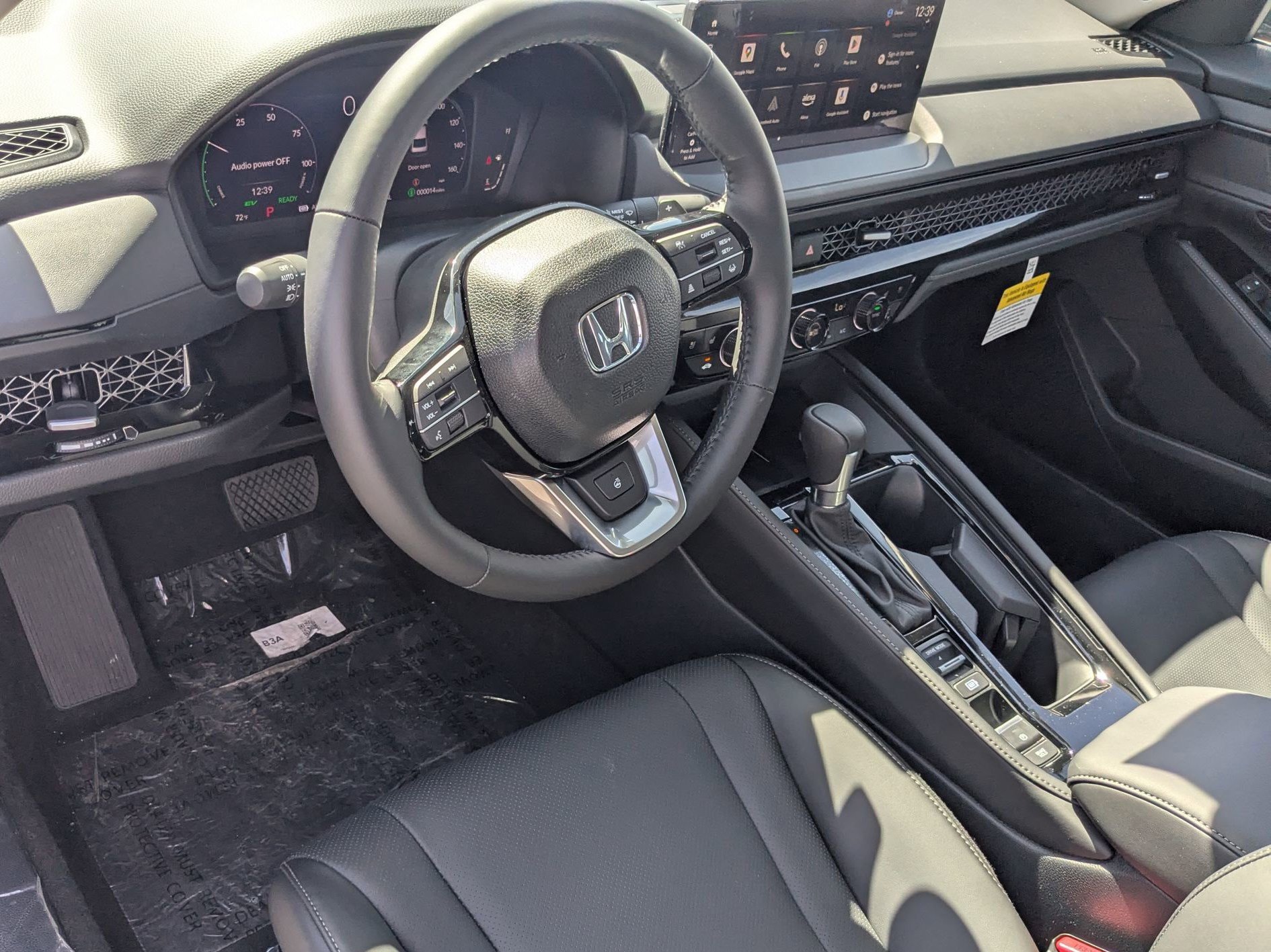 New 2026 Urban Gray Pearl Honda Touring image 11