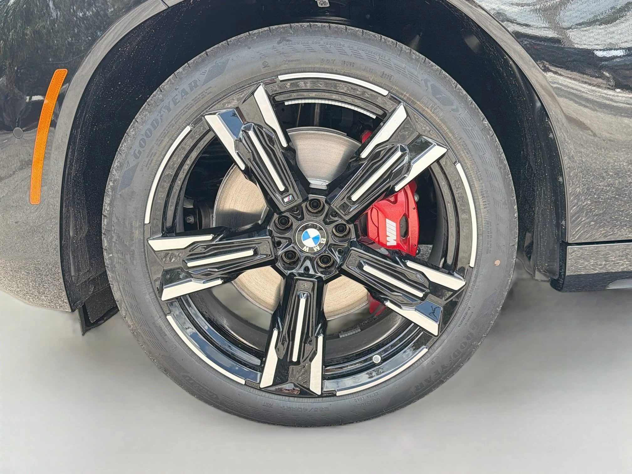 New 2026 Black Sapphire Metallic BMW M50 xDrive image 42